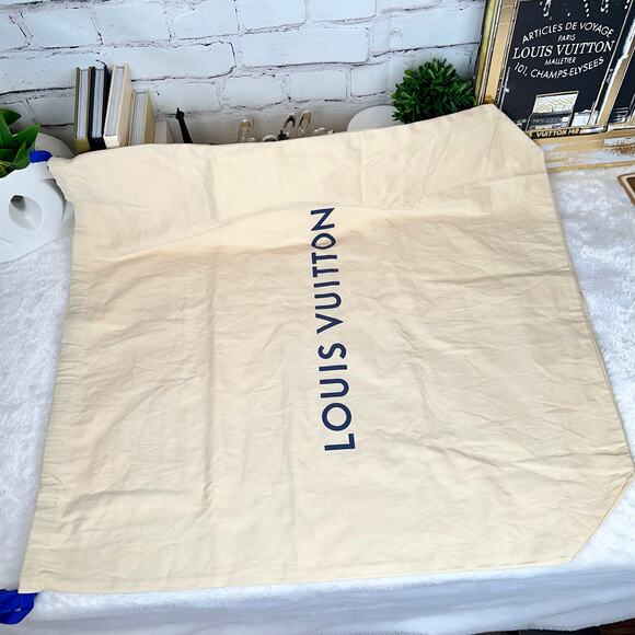 Louis Vuitton Extra Large Drawstring Dust Bag - Picture 2 of 5